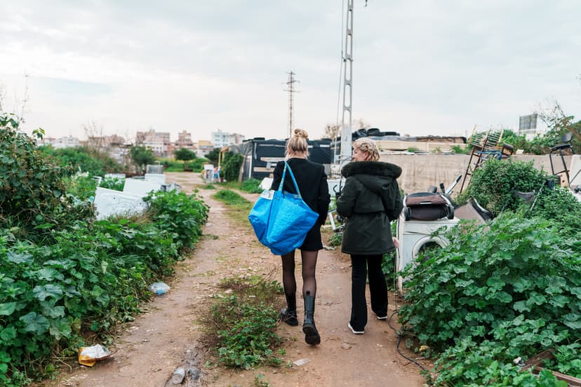 Xenia und Anja von hinten — Fundació Predator und Si Mallorca